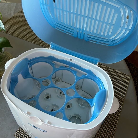 COPY - Dr Brown bottle and pacifier steam sterilizer (used but in good condition - Picture 3 of 3